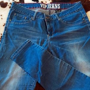 VIP JEANS